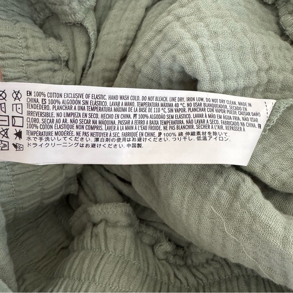 Forever 21 Shortall Romper Muslin Sage Green Short Sleeve Size M NWT - Picture 7 of 8